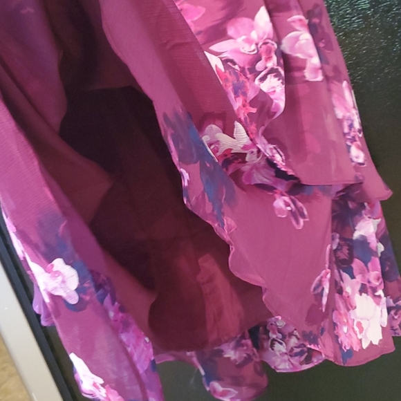 Dress - Picture 3 of 6